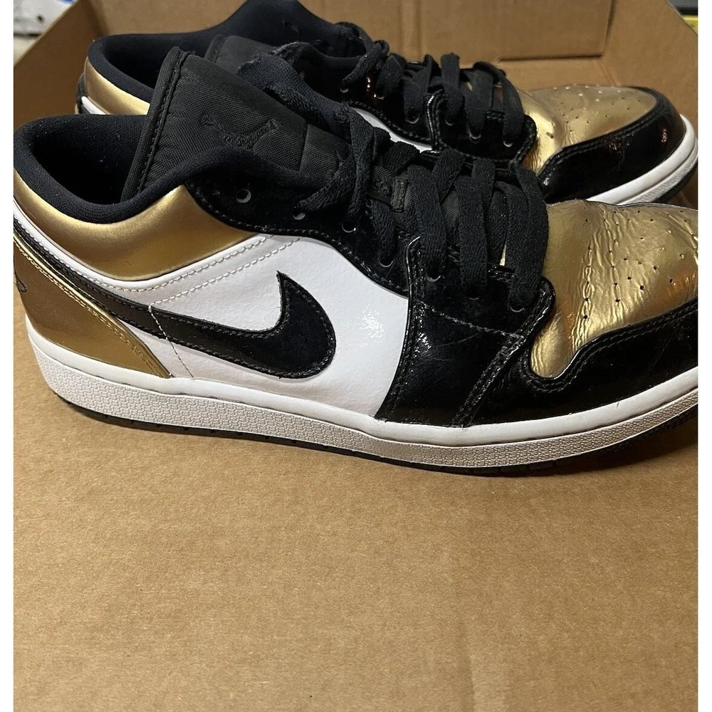 Air Jordan 1 Low Gold Toe Shoes Size 9.5‎ CQ9447-700